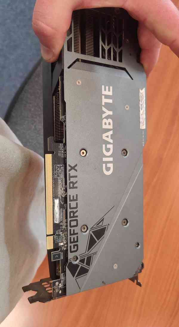 Grafická karta GIGABYTE GeForce RTX 3070 GAMING OC 8G - foto 6