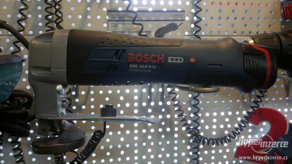 Aku nůžky na plech Bosch GSC 10,8V - foto 1