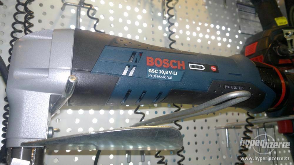 Aku nůžky na plech Bosch GSC 10,8V - foto 2