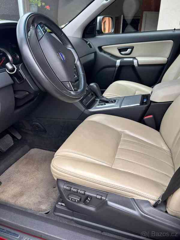 Volvo XC90 2,4   D5 AWD, 147 Kw, ČR 101700 Km - foto 7