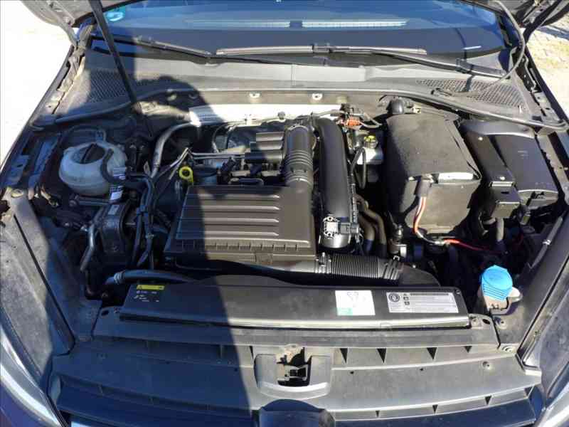 Volkswagen Golf 1,4 TSI VÝHŘEV MASÁŽ TAŽNÉ - foto 20