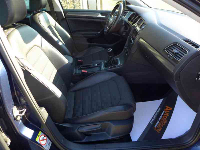 Volkswagen Golf 1,4 TSI VÝHŘEV MASÁŽ TAŽNÉ - foto 19