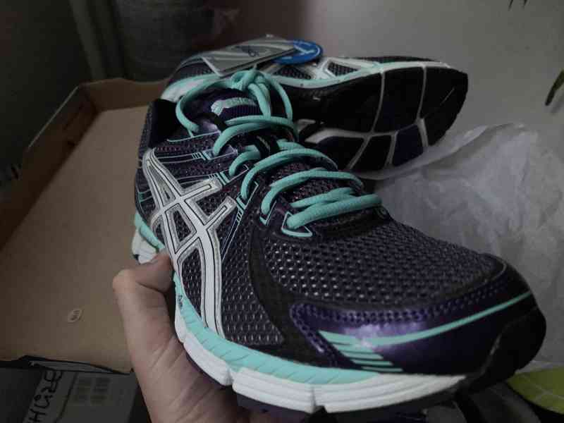 Nové boty na běh, Asics gel Gt2000 vel44 28cm - foto 5
