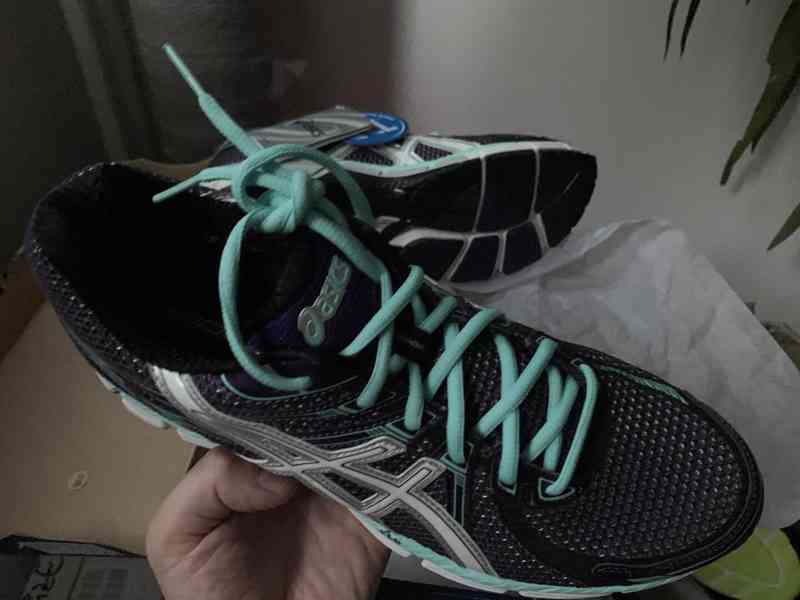Nové boty na běh, Asics gel Gt2000 vel44 28cm - foto 2