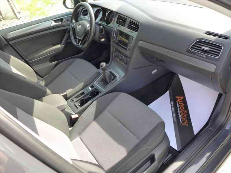 Volkswagen Golf 1,2 TSI HIGHLINE, 1.MAJITEL - foto 10