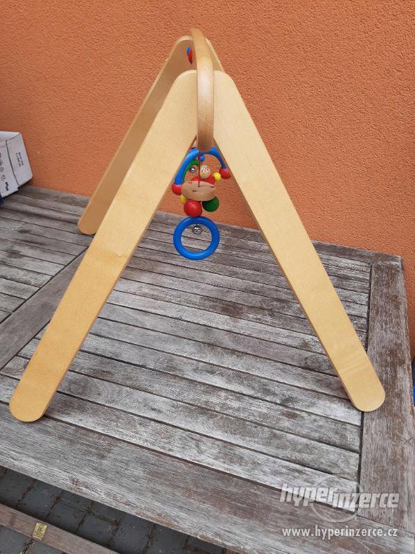Dětská dřevěná hrazdička Selecta - foto 6