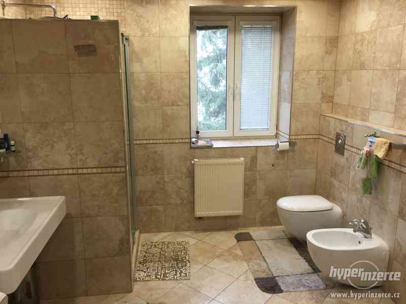 BYTOVÝ DŮM s vnitřním bazénem - foto 6
