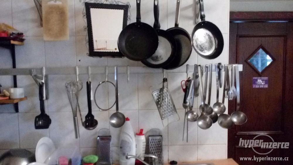 Kompletní vybavení restaurace (kuchyně) - foto 14