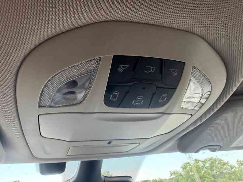 Chrysler Pacifica 3,6 Hybrid Plug in Limited 2019 - foto 19
