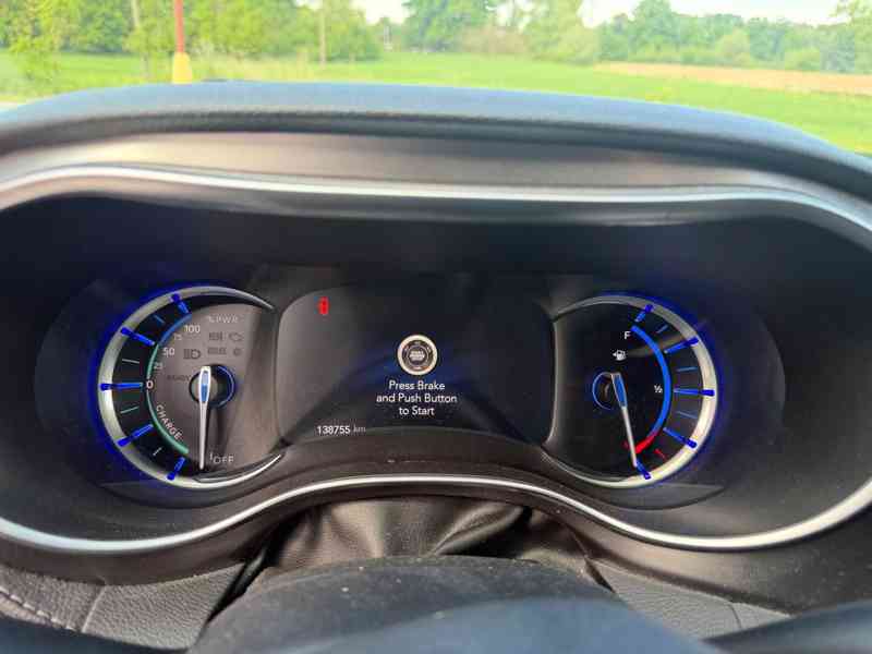 Chrysler Pacifica 3,6 Hybrid Plug in Limited 2019 - foto 17