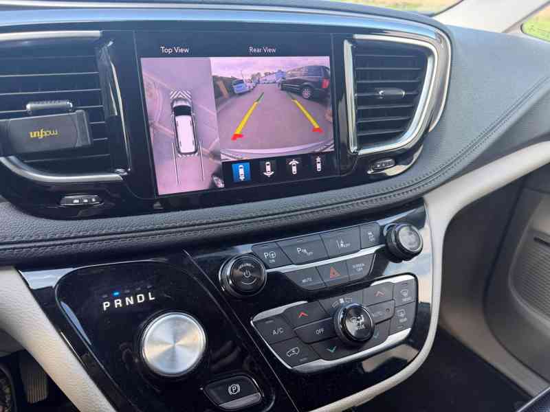 Chrysler Pacifica 3,6 Hybrid Plug in Limited 2019 - foto 18