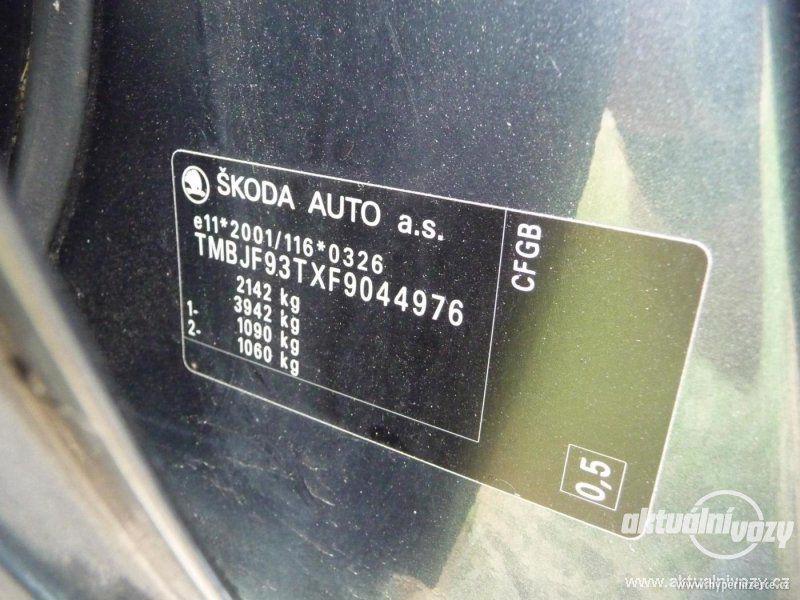 Škoda Superb 2.0, nafta, automat, rok 2015, navigace - foto 9