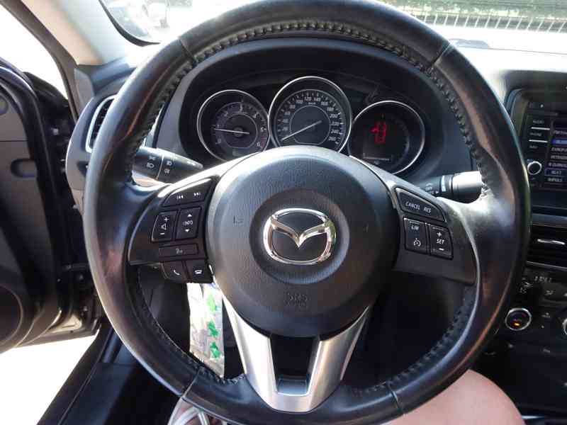 Mazda 6 2.2D SkyActive r.v.2014 1.Maj.serv.kníž.ČR - foto 11