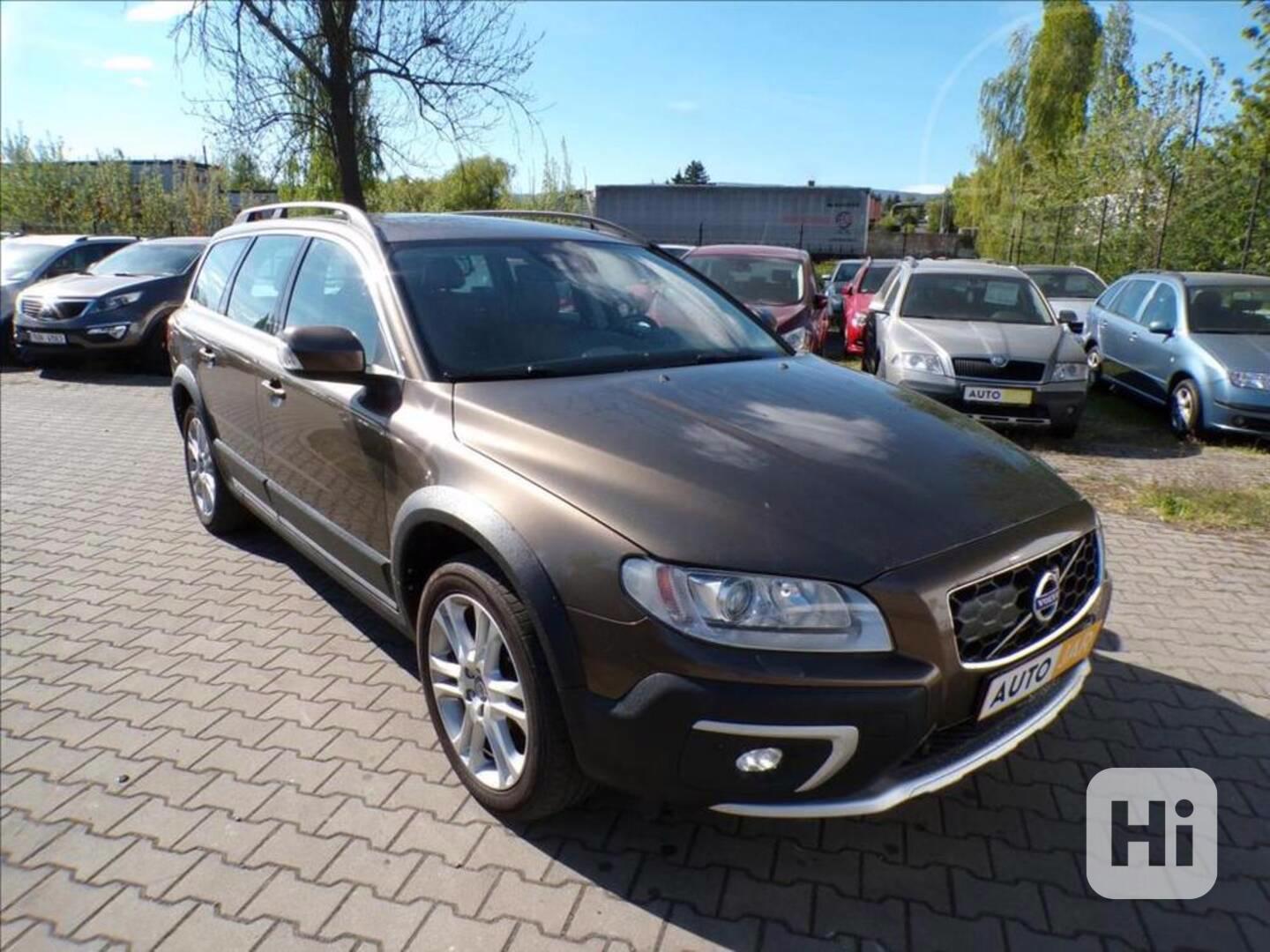 Volvo XC70 2,4 D4 AWD - foto 1
