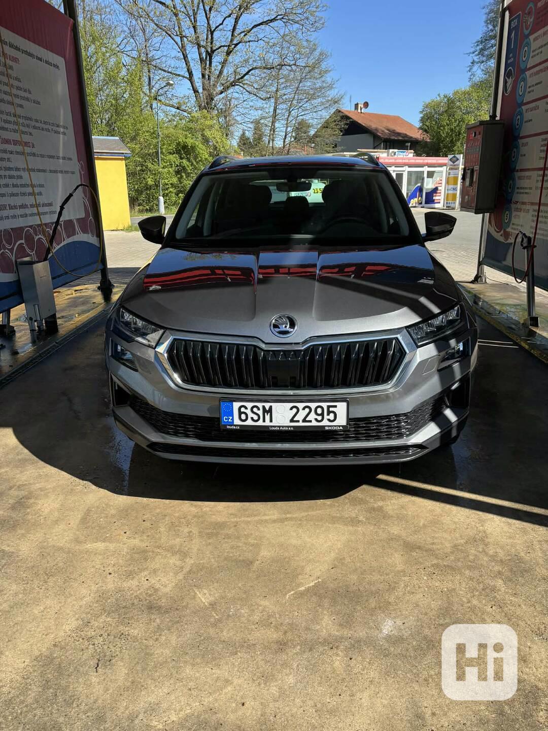 Škoda Karoq 1.5 TSI 110 kW, 2023, 31 436 km - foto 1