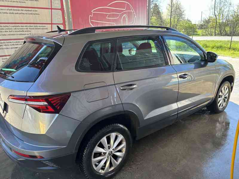Škoda Karoq 1.5 TSI 110 kW, 2023, 31 436 km - foto 2