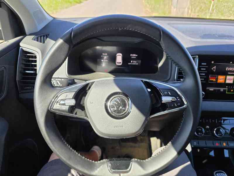 Škoda Karoq 1.5 TSI 110 kW, 2023, 31 436 km - foto 7