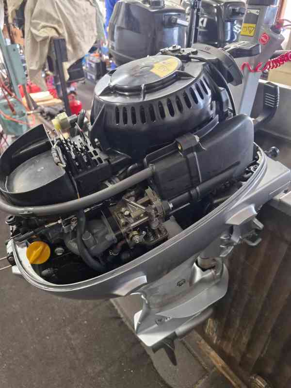 závěsný motor HONDA BF20D - foto 4