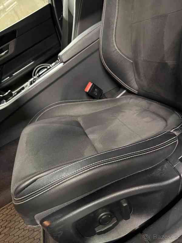 Jaguar XF 3,0 S 30d sportbrake - foto 3