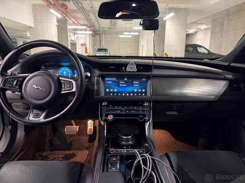 Jaguar XF 3,0 S 30d sportbrake - foto 15