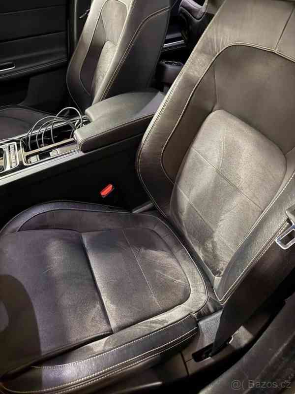 Jaguar XF 3,0 S 30d sportbrake - foto 12