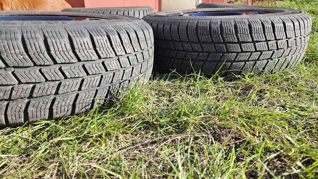 Škoda Fabia zimní pneumatiky 165/70R14 disky 5Jx14 5x100 - foto 3