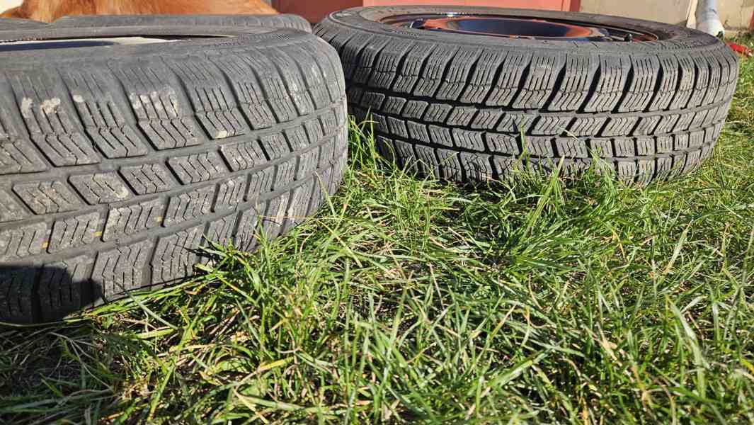 Škoda Fabia zimní pneumatiky 165/70R14 disky 5Jx14 5x100 - foto 2