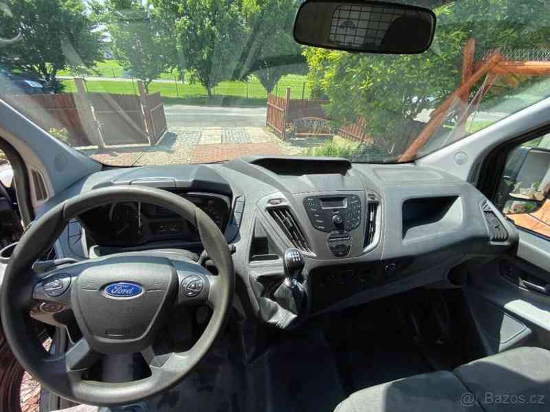 Ford Tourneo Custom 2,2 - foto 3