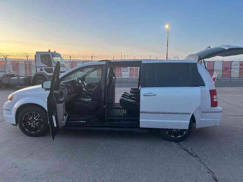 Chrysler Grand Voyager 3,8 - foto 10