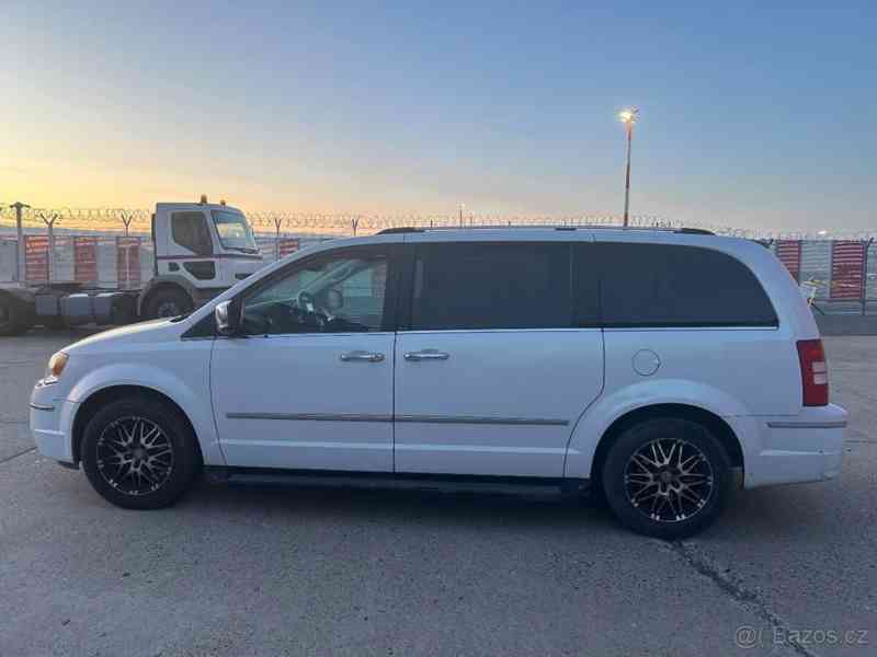 Chrysler Grand Voyager 3,8 - foto 9