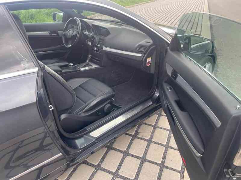 MERCEDES E220CDi - foto 6