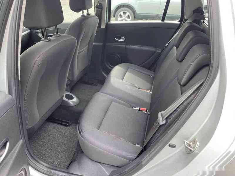 Renault Clio, 1,2 74kW, KOMBI - foto 17