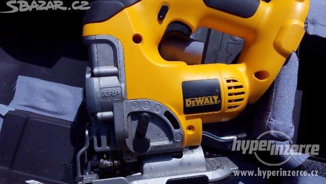 DEWALT AKUNÁŘADÍ KOMBO - vrtačka,mafl,přímočarka,lampa - foto 1