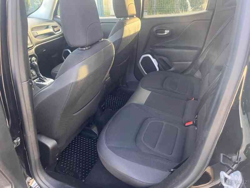 Jeep Renegade 1,4   TMair 170k 4x4 ATX limited - foto 7