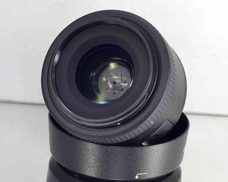 Nikon AF-S Nikkor 35 mm f/1.8 G **DX Pevný lens - foto 4