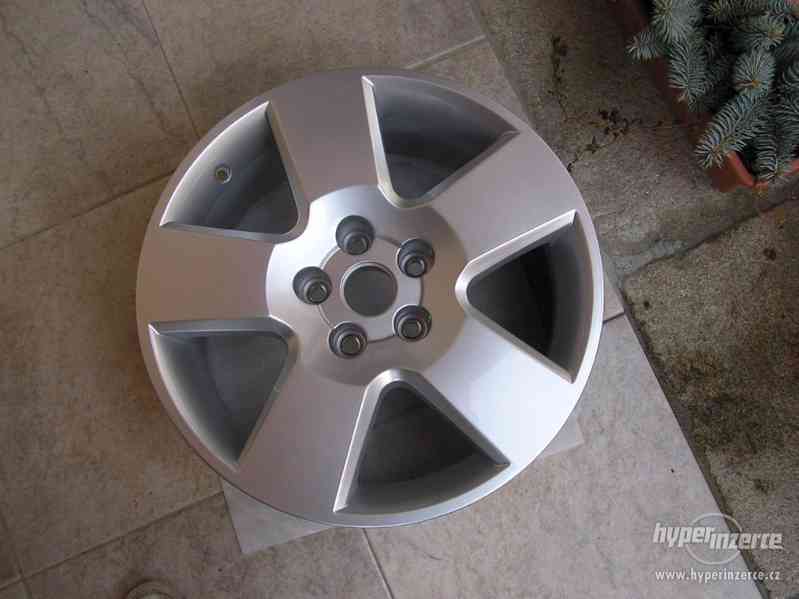 Koupím 1-2 ks alu kol Solid R17, orig. Škoda Superb I - foto 1
