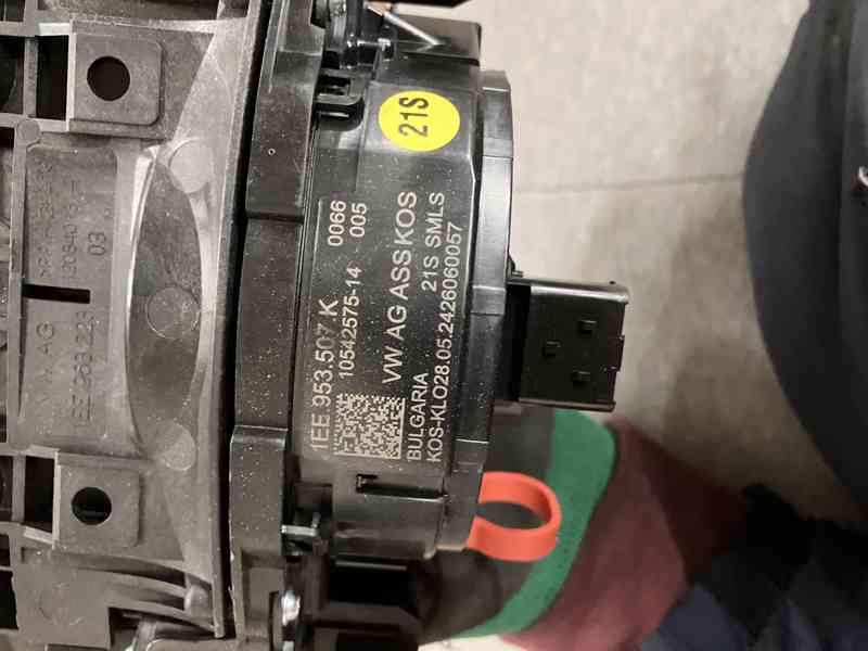 přepínač na sloupku řízení 1EE953507K VW ID4. - foto 2