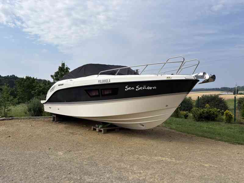 Loď QUICKSILVER ACTIVE 805 CRUISER + Mercury F 300 V8 Verado - foto 3