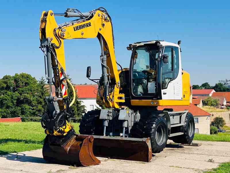 Kolové rypadlo Liebherr A910 (Možnost leasingu) - foto 1