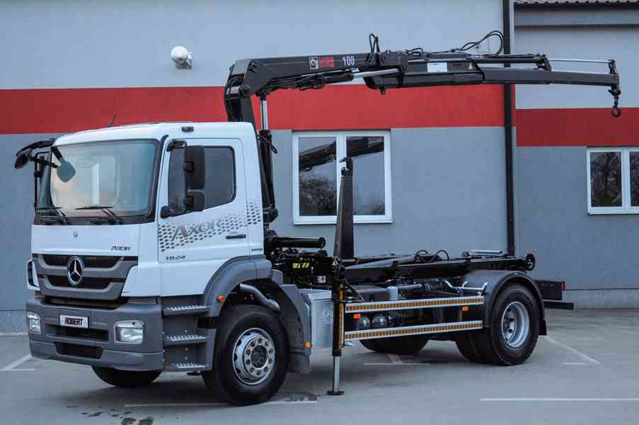 MERCEDES AXOR 1824 HÁKOVÝ NOSIČ KONTEJNERŮ + HYDR. RUKA EU5 - foto 94