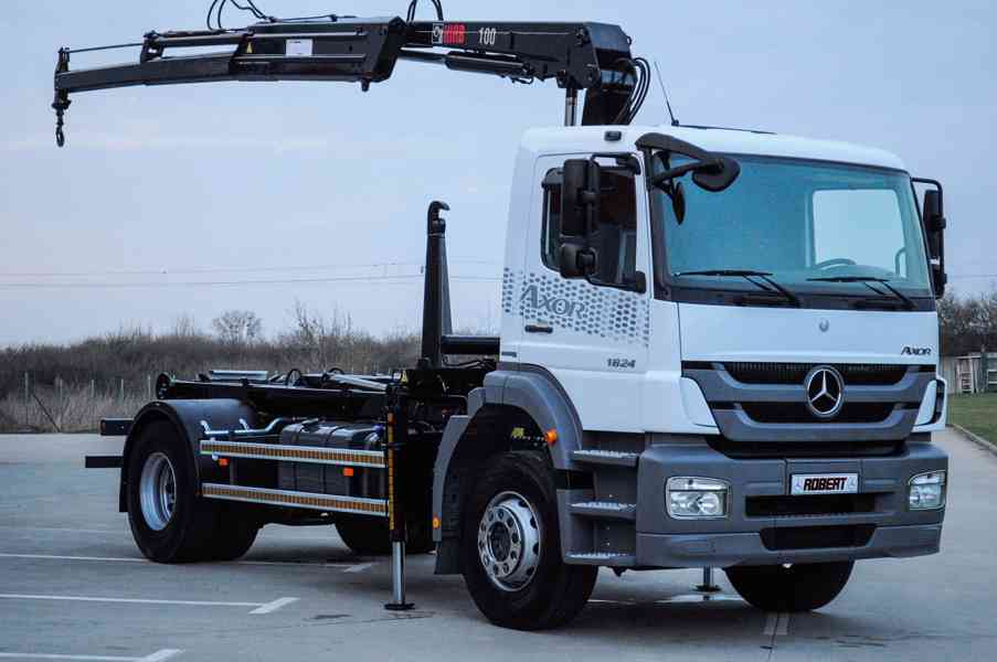 MERCEDES AXOR 1824 HÁKOVÝ NOSIČ KONTEJNERŮ + HYDR. RUKA EU5 - foto 95