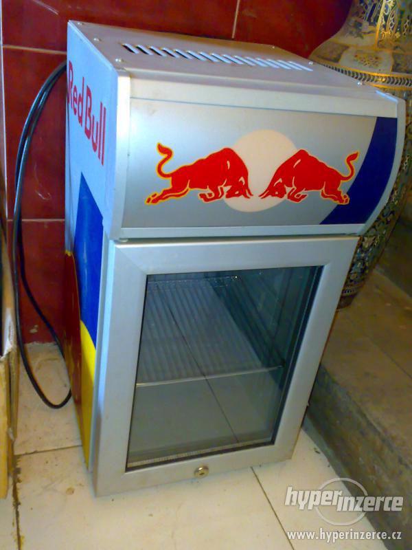 Lednička Red Bull - foto 1