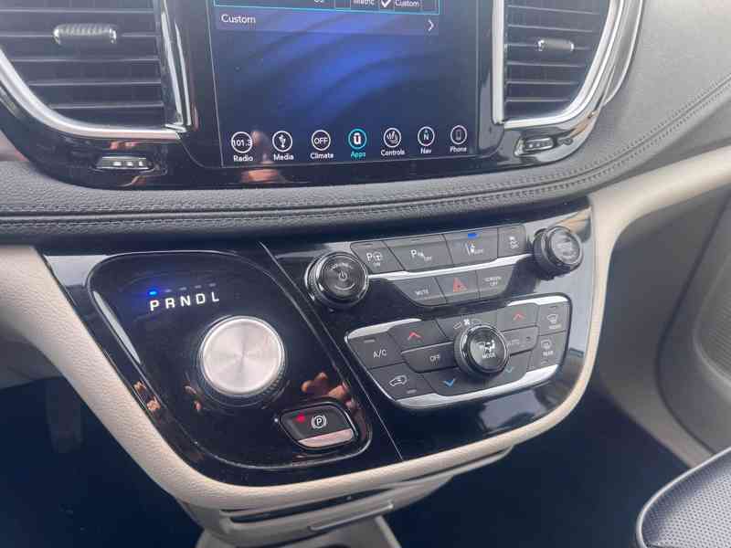Chrysler Pacifica 3,6 Hybrid Radar Limited DVD 2019 - foto 19