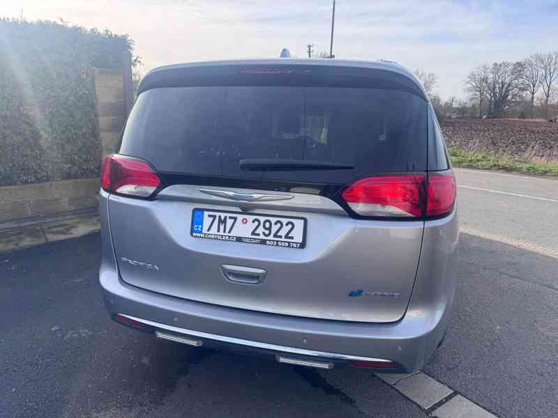 Chrysler Pacifica 3,6 Hybrid Radar Limited DVD 2019 - foto 5