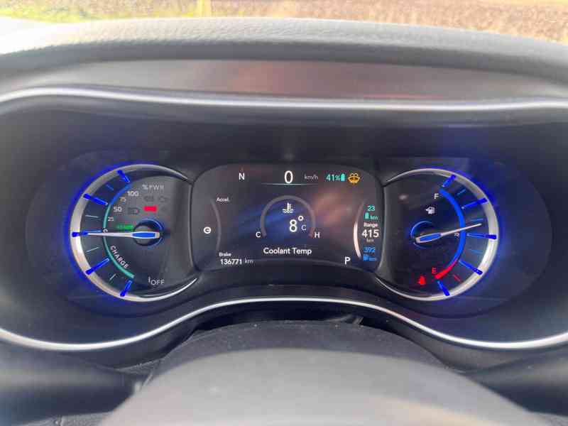 Chrysler Pacifica 3,6 Hybrid Radar Limited DVD 2019 - foto 18
