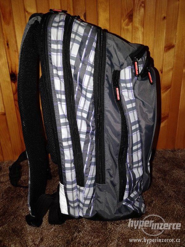 Studentský batoh Topgal HIT 134 C - Grey + pláštěnka - foto 3