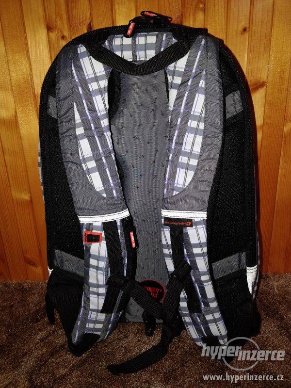 Studentský batoh Topgal HIT 134 C - Grey + pláštěnka - foto 6