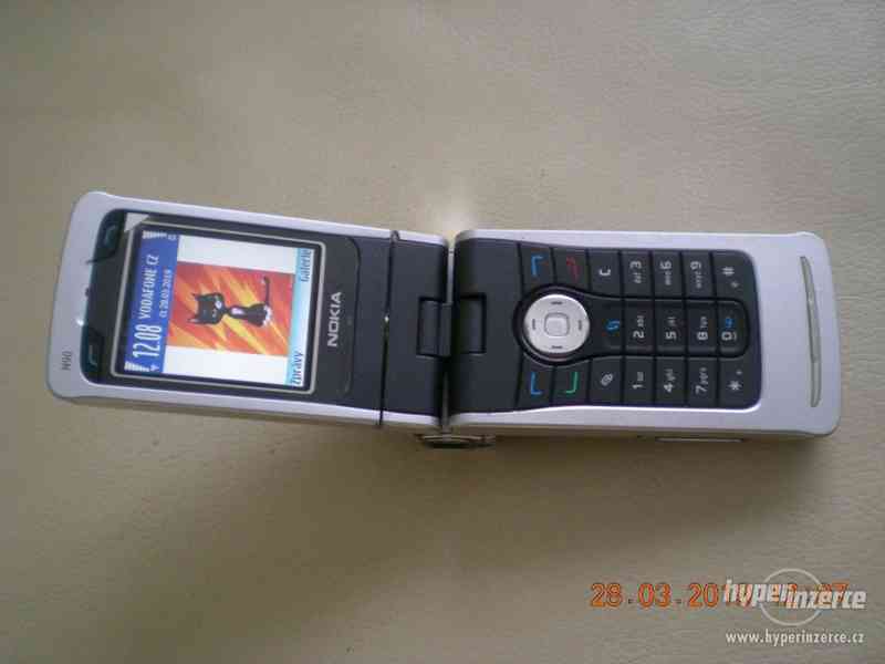 Nokia N90 - historické telefony z r.2005 od ceny 950,-Kč - foto 4