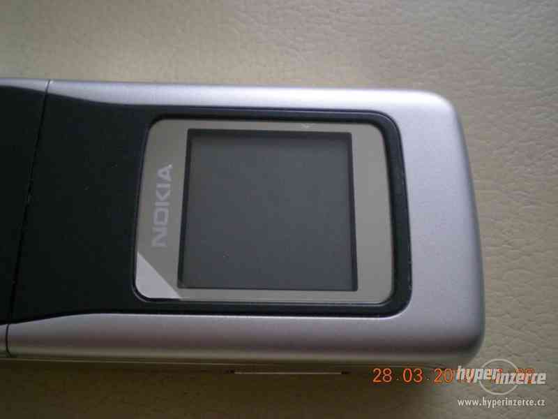Nokia N90 - historické telefony z r.2005 od ceny 950,-Kč - foto 6