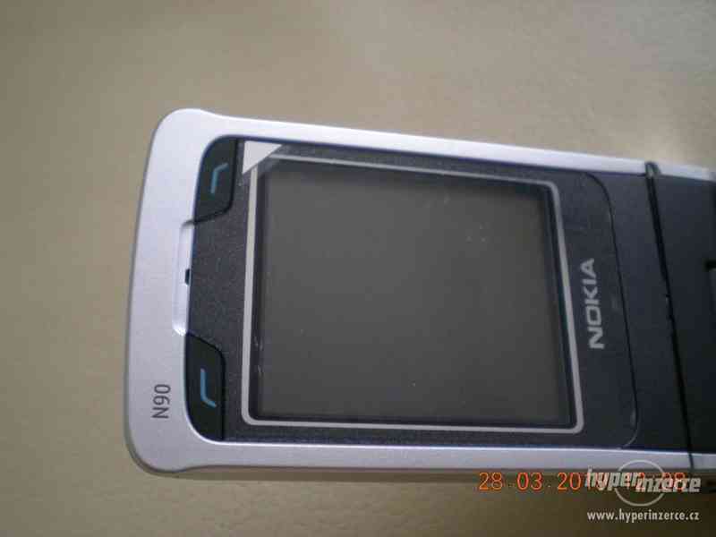 Nokia N90 - historické telefony z r.2005 od ceny 950,-Kč - foto 7